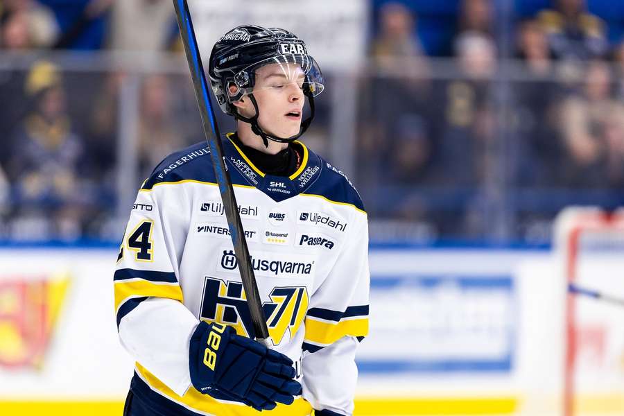 19-årige Oscar Fisker Mølgaard har allerede sikret sig en kontrakt i verdens bedste hockeyliga, NHL.