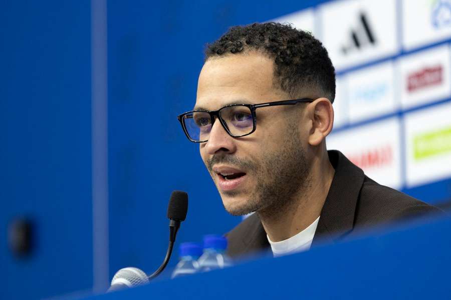 Rosenior speaks to the press in France