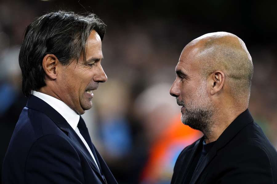 Pep Guardiola, entrenador del Manchester City, y Simone Inzaghi, entrenador del Al Hilal.