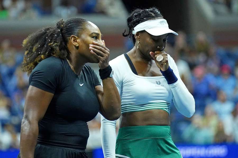 Zuletzt spielten Serena und Venus gemeinsam bei den US Open 2022. Zuletzt spielten Serena und Venus gemeinsam bei den US Open 2022.