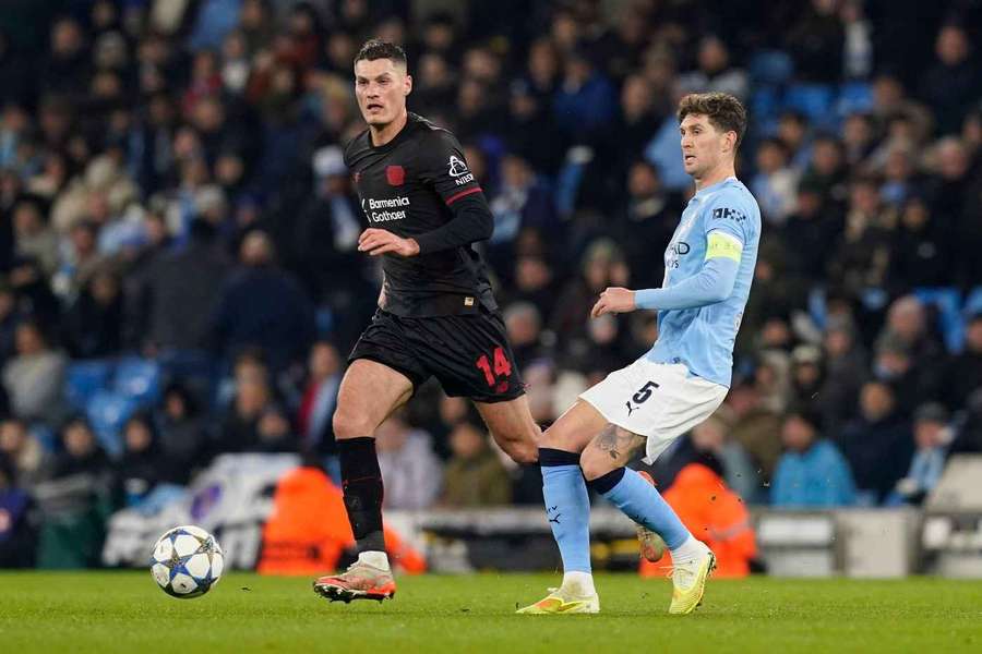Patrik Schick během zápasu na hřišti Manchesteru City.