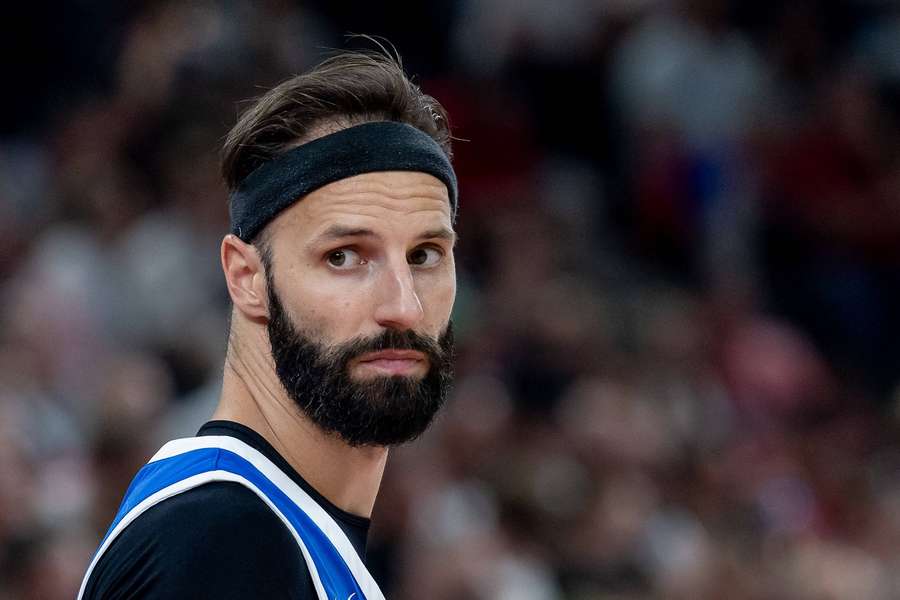 Hruban může být se startem kvalifikace spokojený.