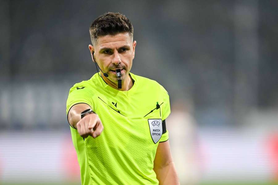 Arbitrul Marian Barbu