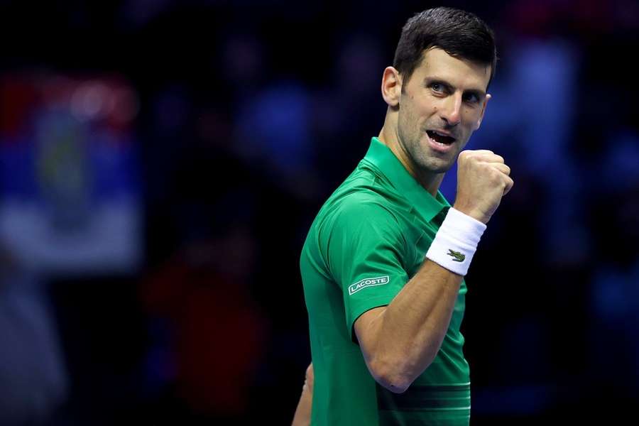 Novak Djokovic juicht in de gewonnen wedstrijd tegen Andrej Roeblev