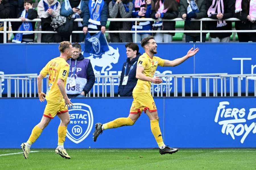 Le Mans s'impose chez le leader Le Mans s'impose chez le leader