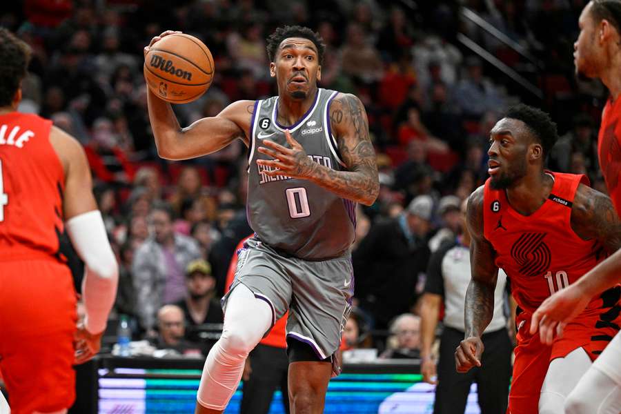 Kings halt longest playoff drought in NBA history