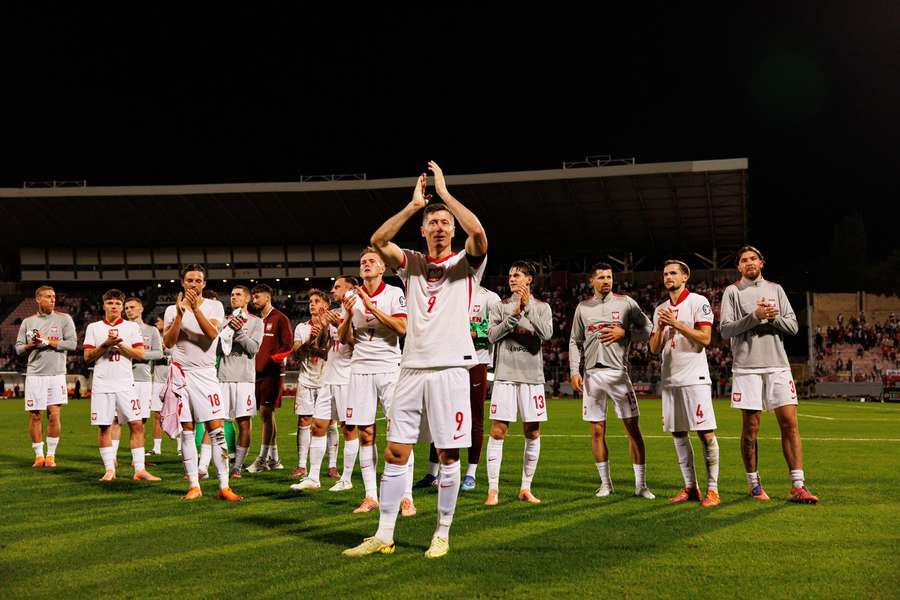 Polscy piłkarze poznają dziś rywali w barażach do MŚ, które zostaną rozegrane w marcu Polscy piłkarze poznają dziś rywali w barażach do MŚ, które zostaną rozegrane w marcu