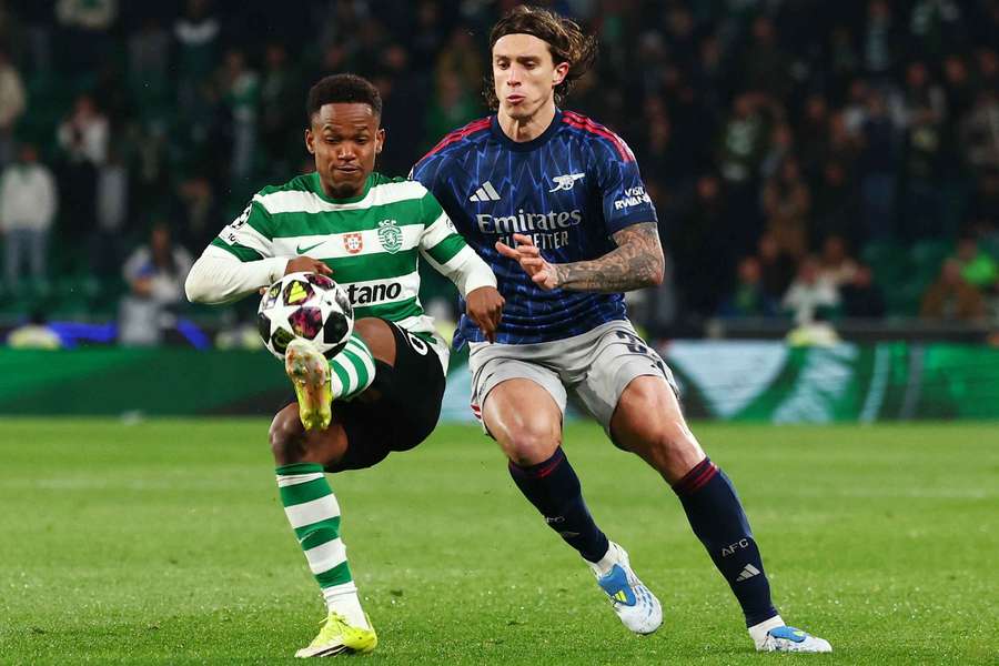 Geny teve uma excelente oportunidade na primeira mão Geny teve uma excelente oportunidade na primeira mão