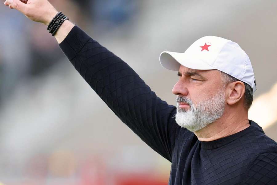 Černý scénář přípravy Slavie? Trpišovský musí řešit několik zraněných obránců Černý scénář přípravy Slavie? Trpišovský musí řešit několik zraněných obránců