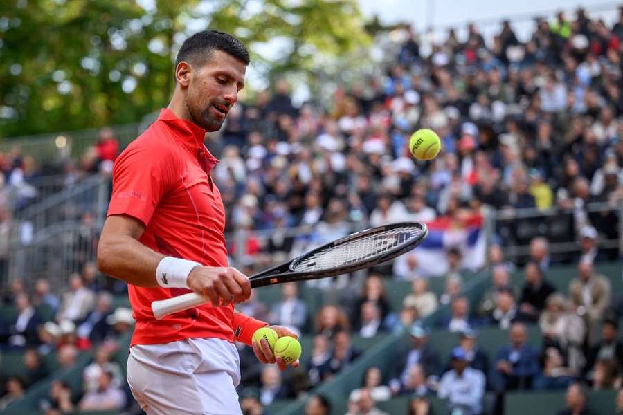 Djokovic avanza a las semifinales en Ginebra