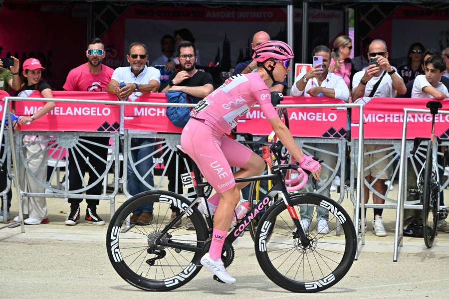 Pogacar wygrał "czasówkę" w Giro d'Italia i umocnił się na prowadzeniu