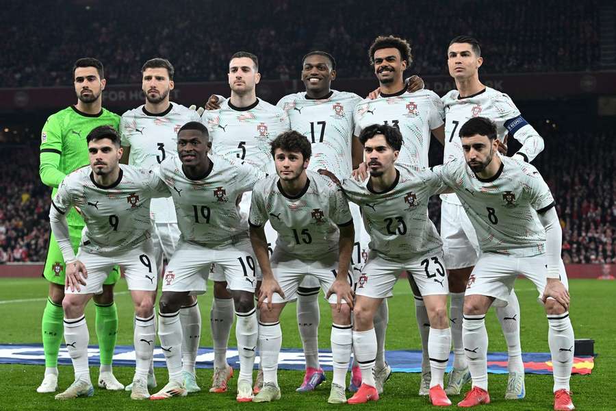 Onze de Portugal no duelo contra a Dinamarca