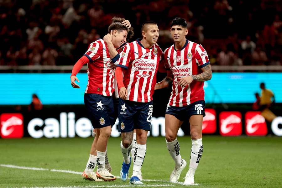 Guadalajara progresa en la Copa de Campeones de Concacaf.