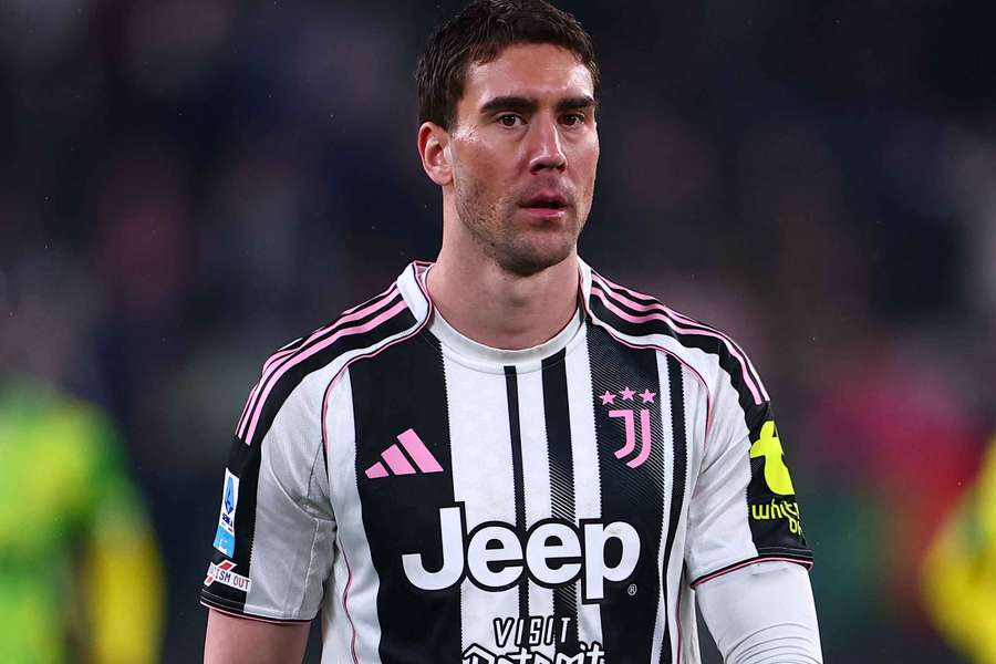 Juventus seek Vlahovic contract agreement over coming days