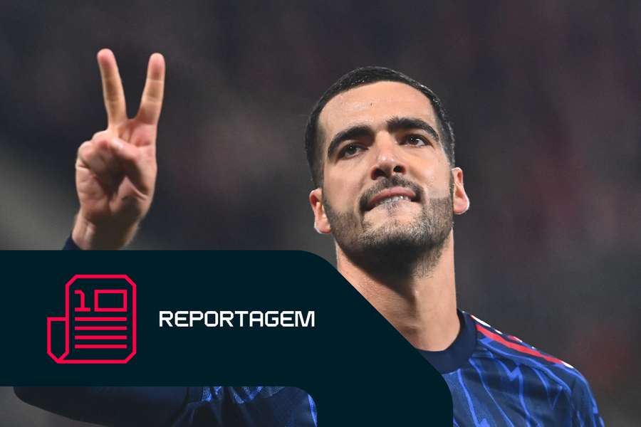 Mikel Merino, do Arsenal, marcou dois golos no regresso à frente de ataque na noite de terça-feira