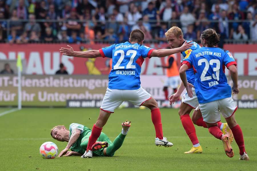 Ignjovski (#22) und Korb (#23) sind zwei der vier ablösefreien Abgänge