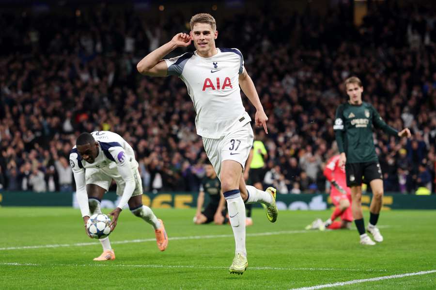 Micky van de Ven of Tottenham Hotspur celebrates scoring his team's third goal Micky van de Ven of Tottenham Hotspur celebrates scoring his team's third goal