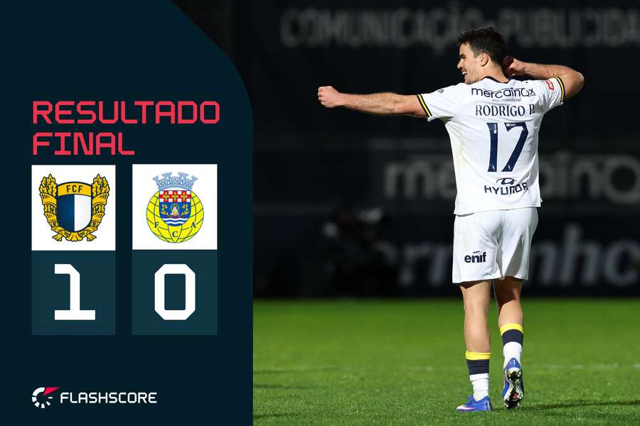 Golaço de Rodrigo Pinheiro resolveu a partida