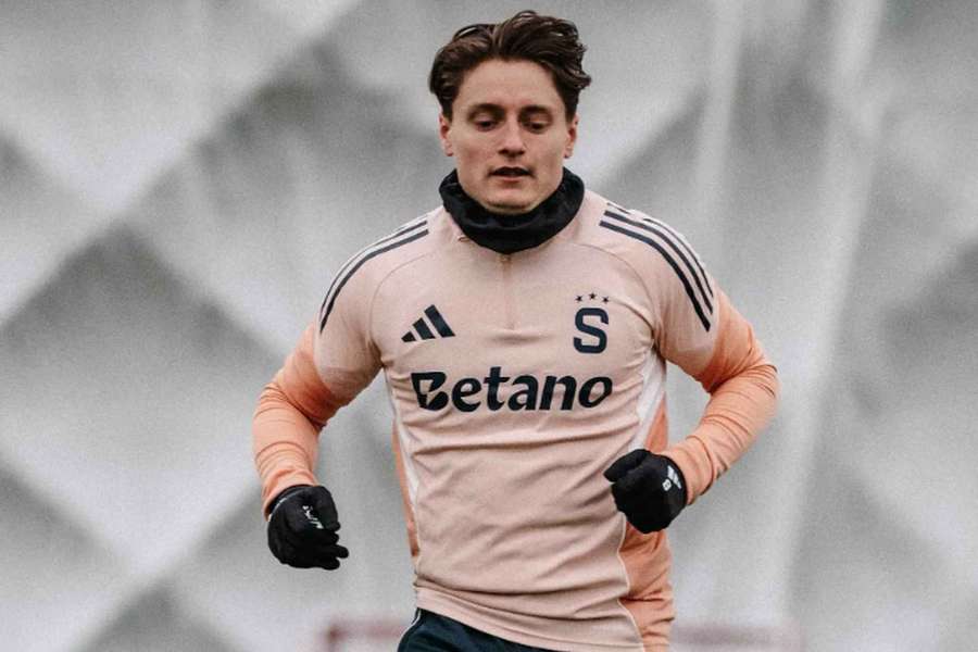 Záložník Sparty Magnus Kofod Andersen musí na operaci. Záložník Sparty Magnus Kofod Andersen musí na operaci.