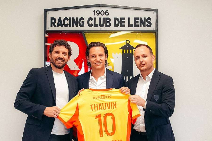 El Lens confirma el fichaje de Florian Thauvin