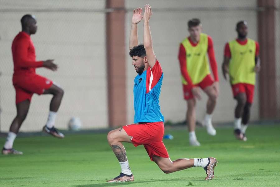 Canadá quer surpreender, diz Osorio antes da estreia contra a Bélgica