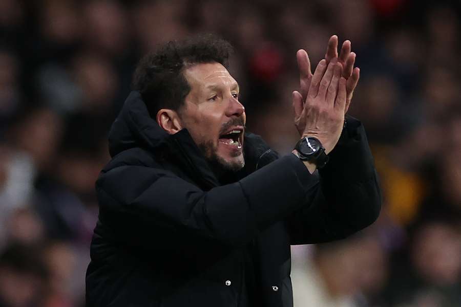 Diego Simeone diz que prolongamentos constituem sobrecarga nos atletas