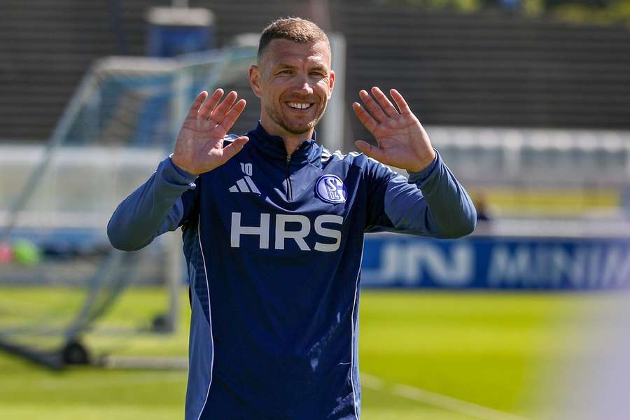 Edin Dzeko im Training vor dem wichtigen Spiel gegen Düsseldorf.