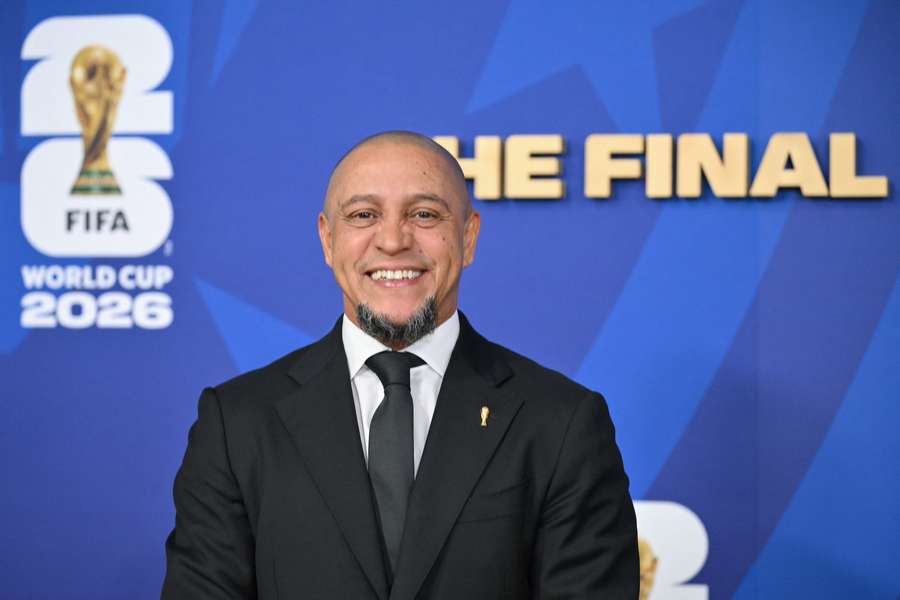Brazilian former footballer Roberto Carlos poses during a 'FIFA Legends' photocall before the 2026 World Cup final Brazilian former footballer Roberto Carlos poses during a 'FIFA Legends' photocall before the 2026 World Cup final
