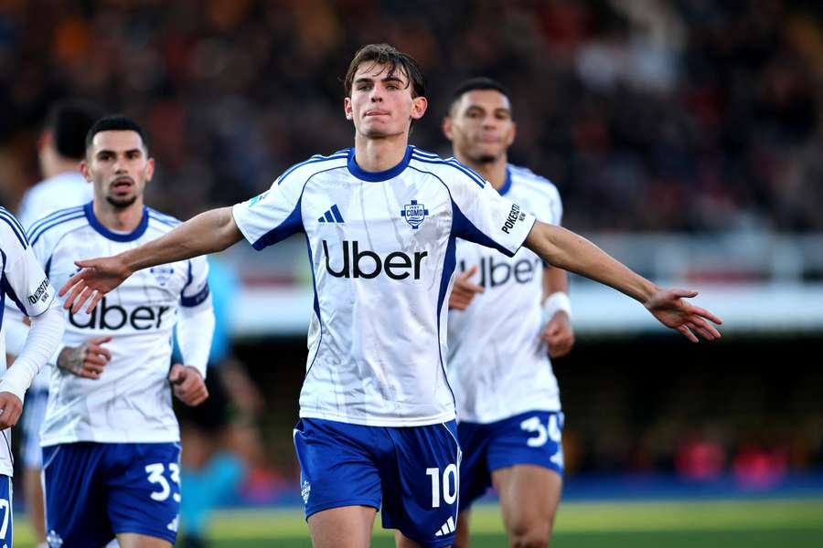 Nico Paz celebrates his opener