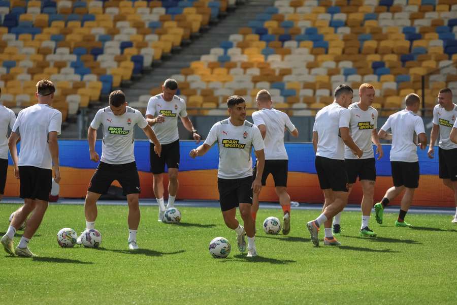 Shakhtar and Metalist will restart the Ukranian Premier League on Tuesday