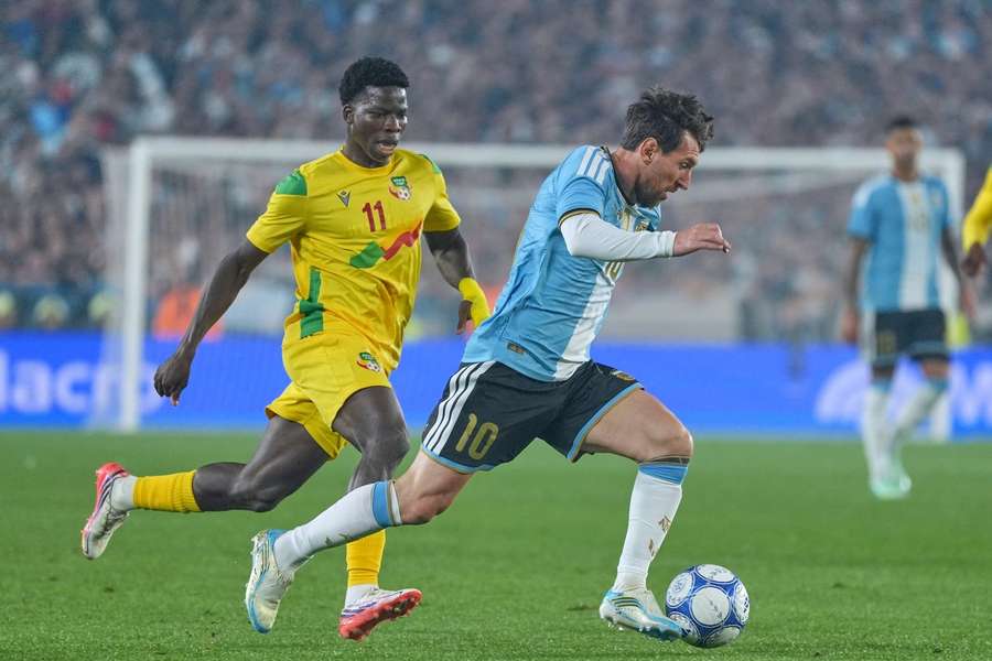 Rohr laments Argentina's treatment of Benin after Messi farewell Rohr laments Argentina's treatment of Benin after Messi farewell