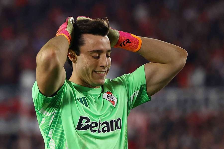 Man United keeping tabs on River Plate goalkeeper Santiago Beltran Man United keeping tabs on River Plate goalkeeper Santiago Beltran