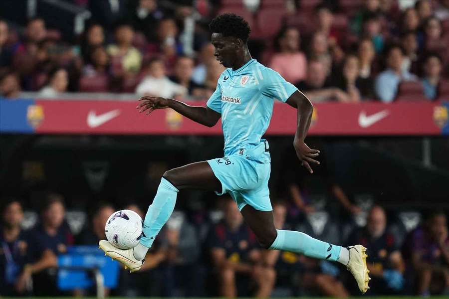 West Ham sign Athletic Club left-back Adama Boiro on loan West Ham sign Athletic Club left-back Adama Boiro on loan