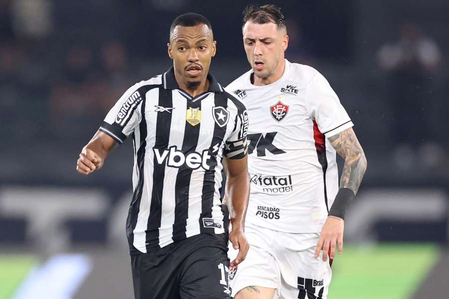 Botafogo e Vitória empataram em 0 a 0 no primeiro turno