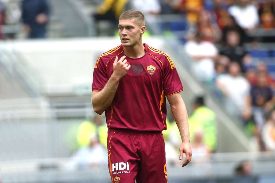 Artem Dovbyk pode sair da Roma por 27 milhões de euros