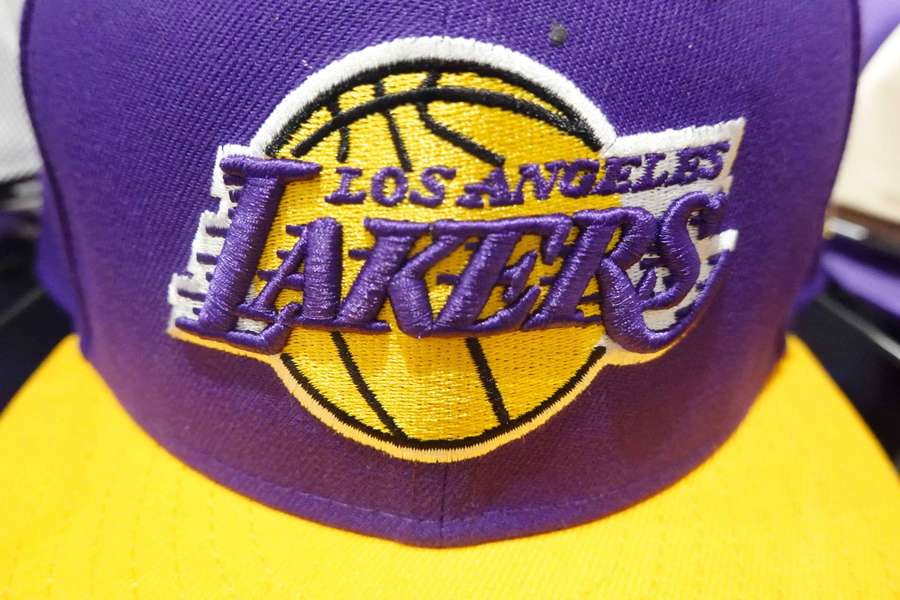 La famille Buss, propriétaire historique des Los Angeles Lakers, vend ses dernières parts La famille Buss, propriétaire historique des Los Angeles Lakers, vend ses dernières parts