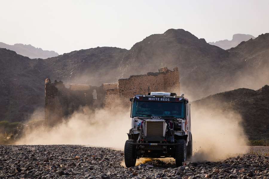 Udany dzień polskich ciężarówek w Rajdzie Dakar, drugie miejsce Postawki i Staniszewskiego