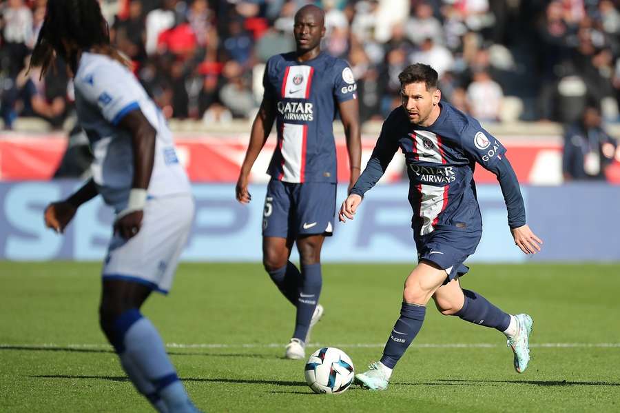 WK-sterren Kylian Mbappé, Lionel Messi en Neymar hoefden zich niet in te spannen tegen Auxerre