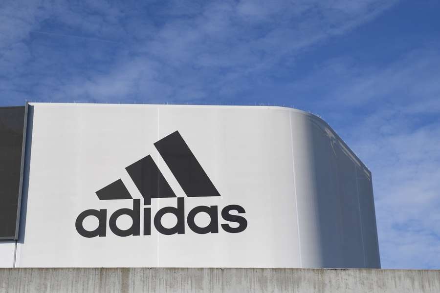 Adidas vil fortsat være Man Utds trøjeleverandør