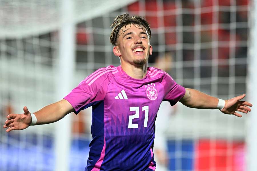 Lennart Karl bejubelt seinen Treffer. Lennart Karl bejubelt seinen Treffer.