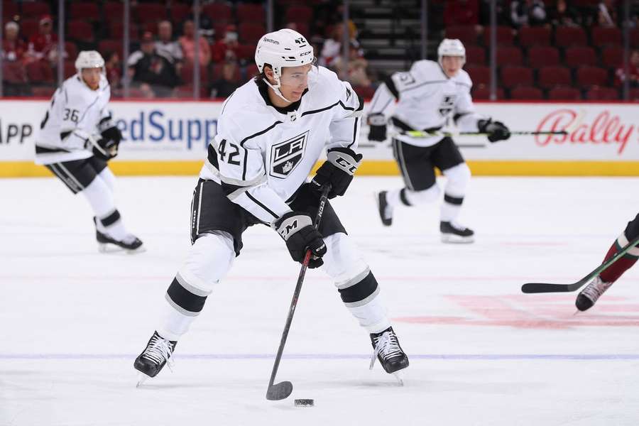 Chromiak bude naďalej bojovať o NHL.