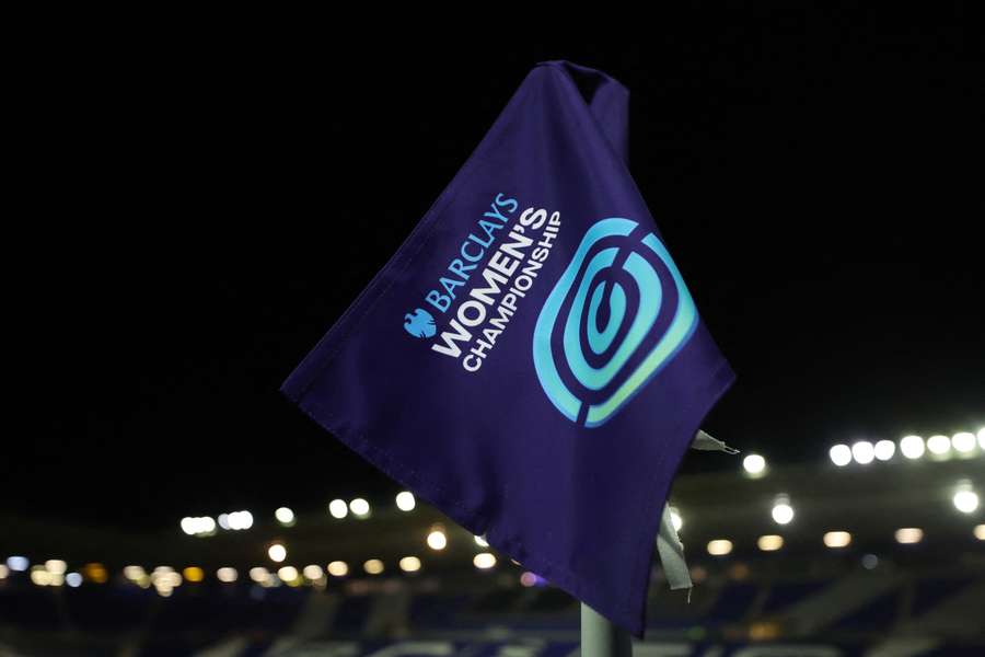 Un poteau de corner de la Womens championship. Un poteau de corner de la Womens championship.