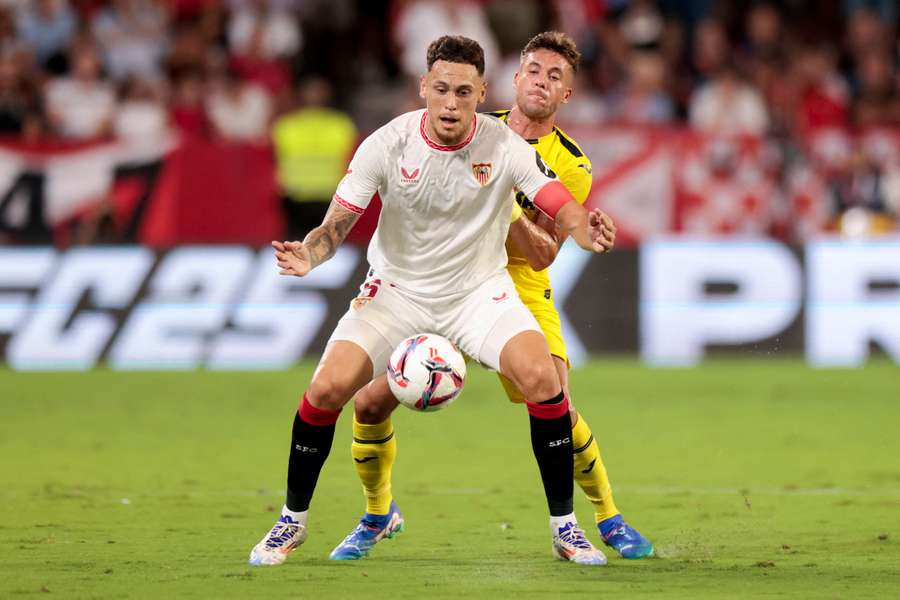 Ocampos, durante um jogo contra o Villarreal