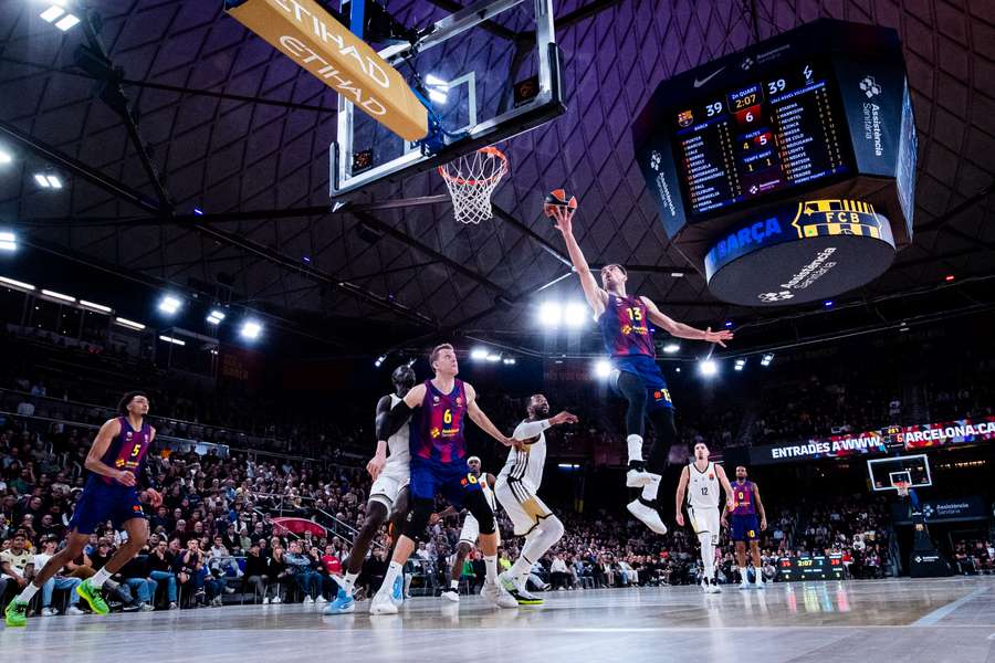 Satoransky, entrando a canasta Satoransky, entrando a canasta