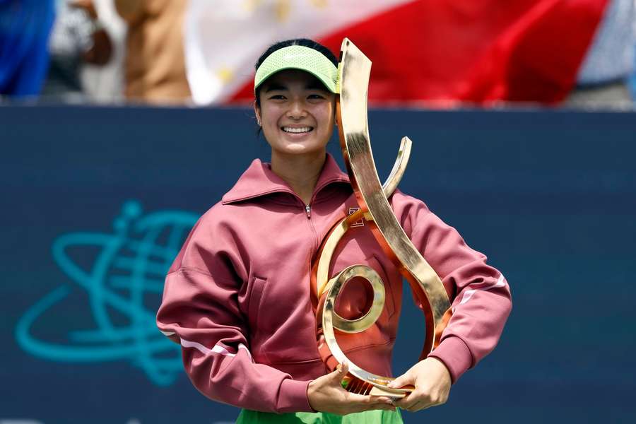 Alexandra Eala celebrates with her trophy Alexandra Eala celebrates with her trophy