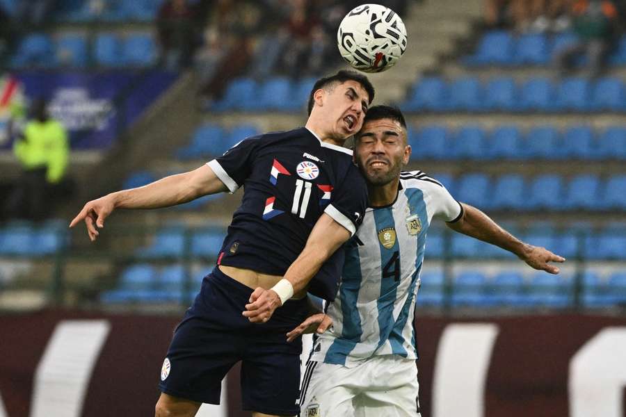 Argentina e Paraguai ficaram no empate em duelo dramático