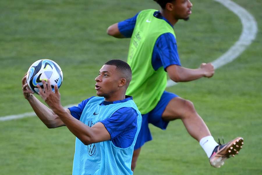 Mbappé pode parar na Premier League