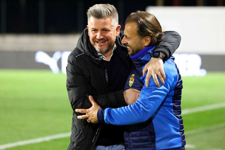 Os treinadores do O Elvas, Pedro Hipólito e do Tirsense, Emanuel Simões