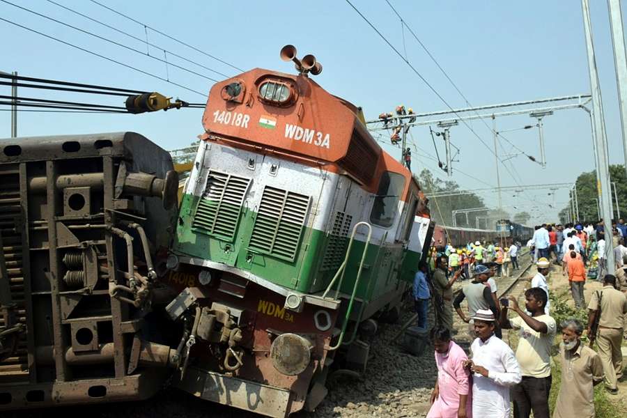 Indisk togulykke krævede 14 menneskeliv: Lokoførerne så cricket-VM