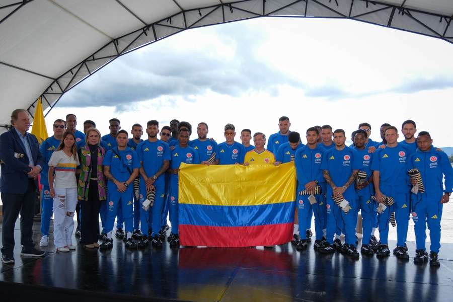El presidente Gustavo Petro despidió a Colombia